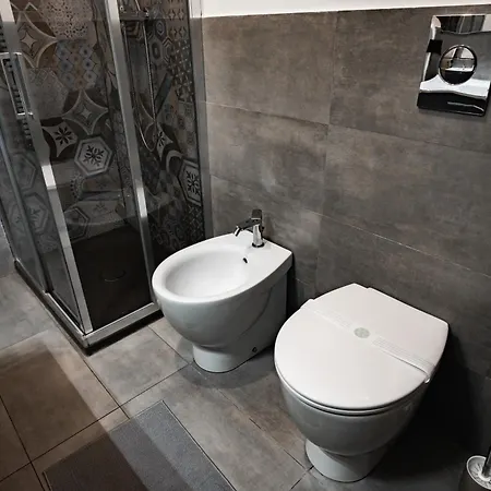 Charming With Exclusive Courtyard In Center Of *