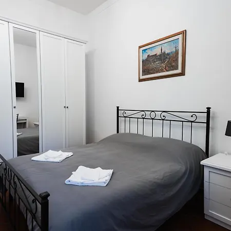 Charming With Exclusive Courtyard In Center Of Διαμέρισμα Φλωρεντία
