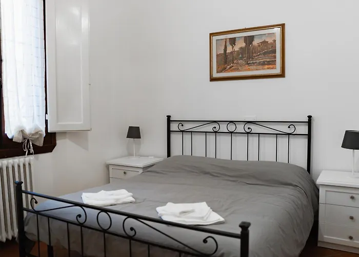 아파트 Charming With Exclusive Courtyard In Center Of 피렌체